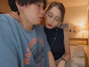 Bé thỏ xinh đẹp và cái lồn hồng hào mọng nước